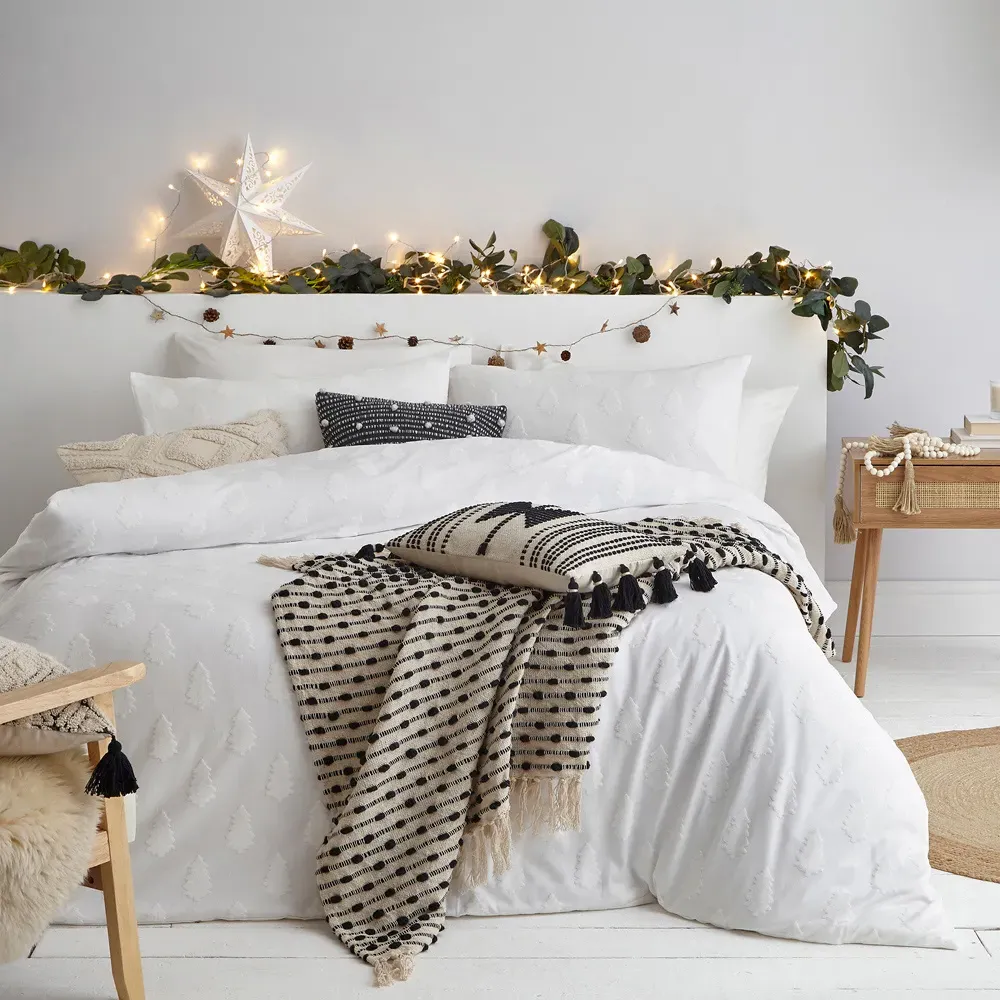 Yard Tufted Tree King Size Duvet Cover Set - White, Cotton