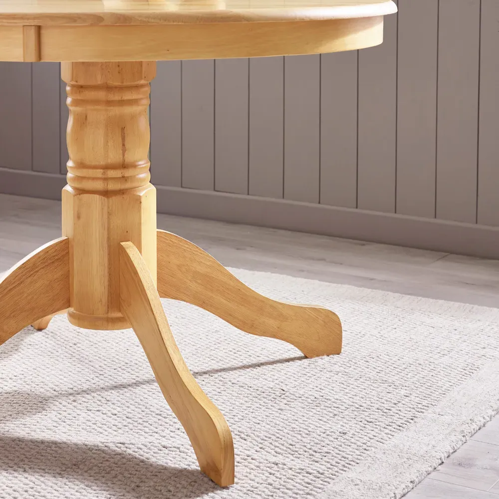 Bodmin 4-Seater Round Dining Table - Oak, Rubberwood