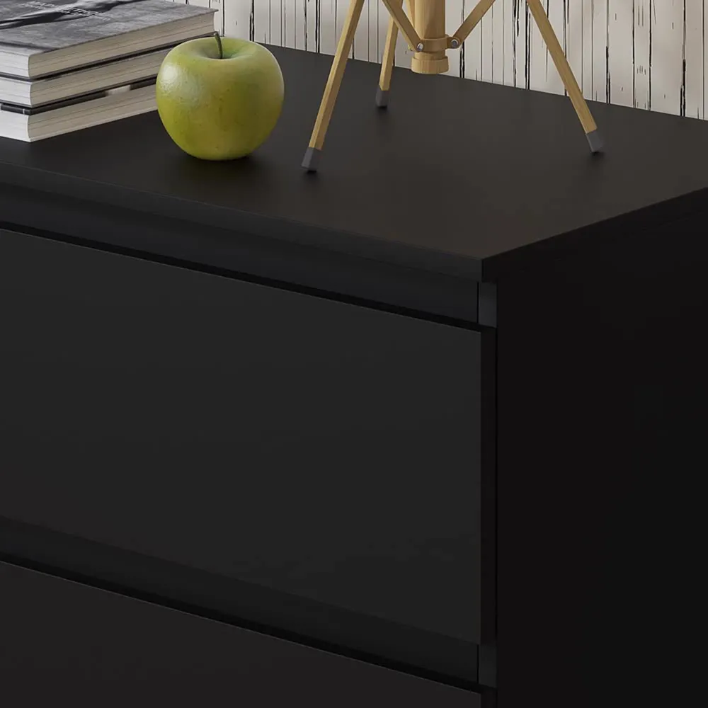 Carlton 8 Drawer Chest of Drawers - Black