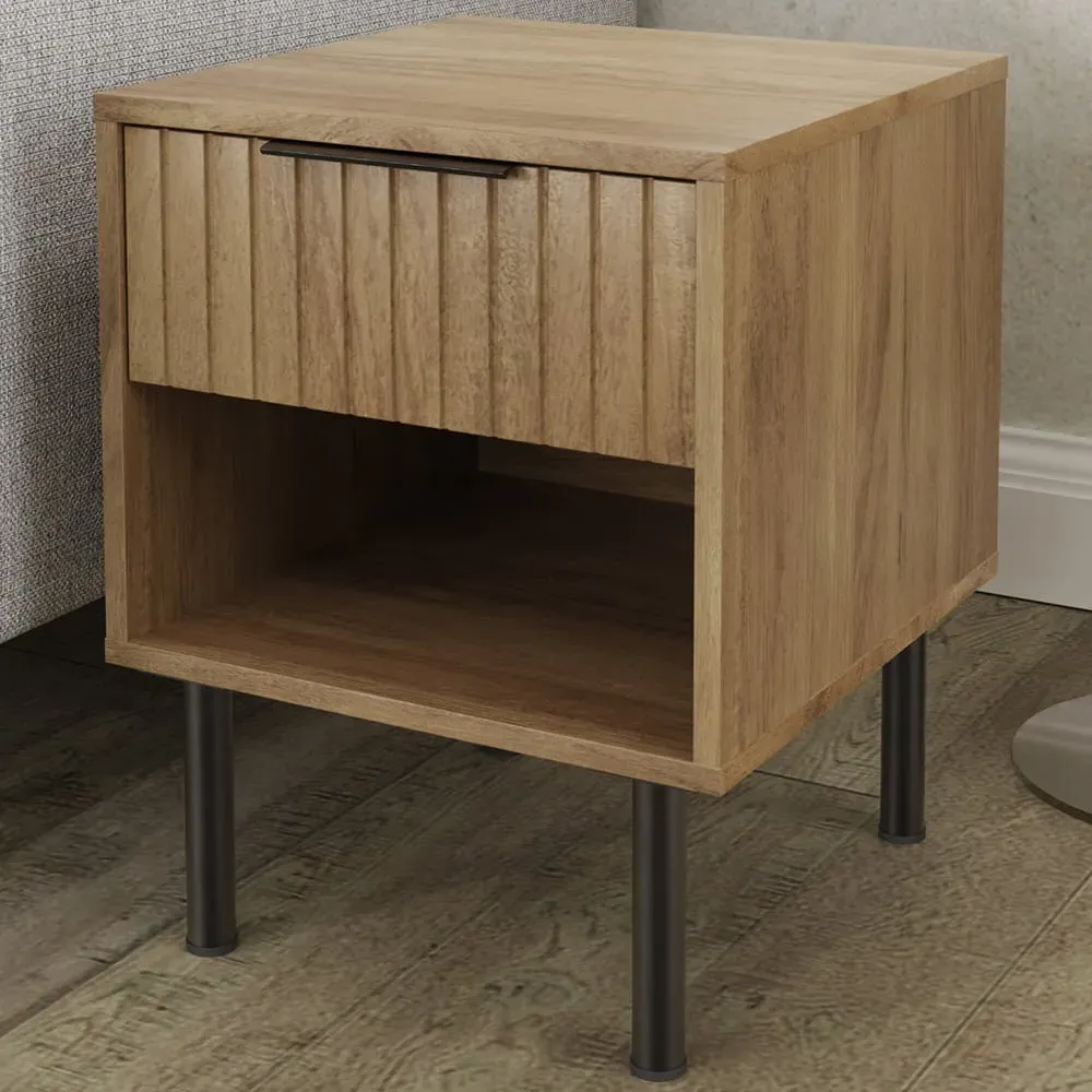 Nervata Single Drawer Lamp Table - Oak