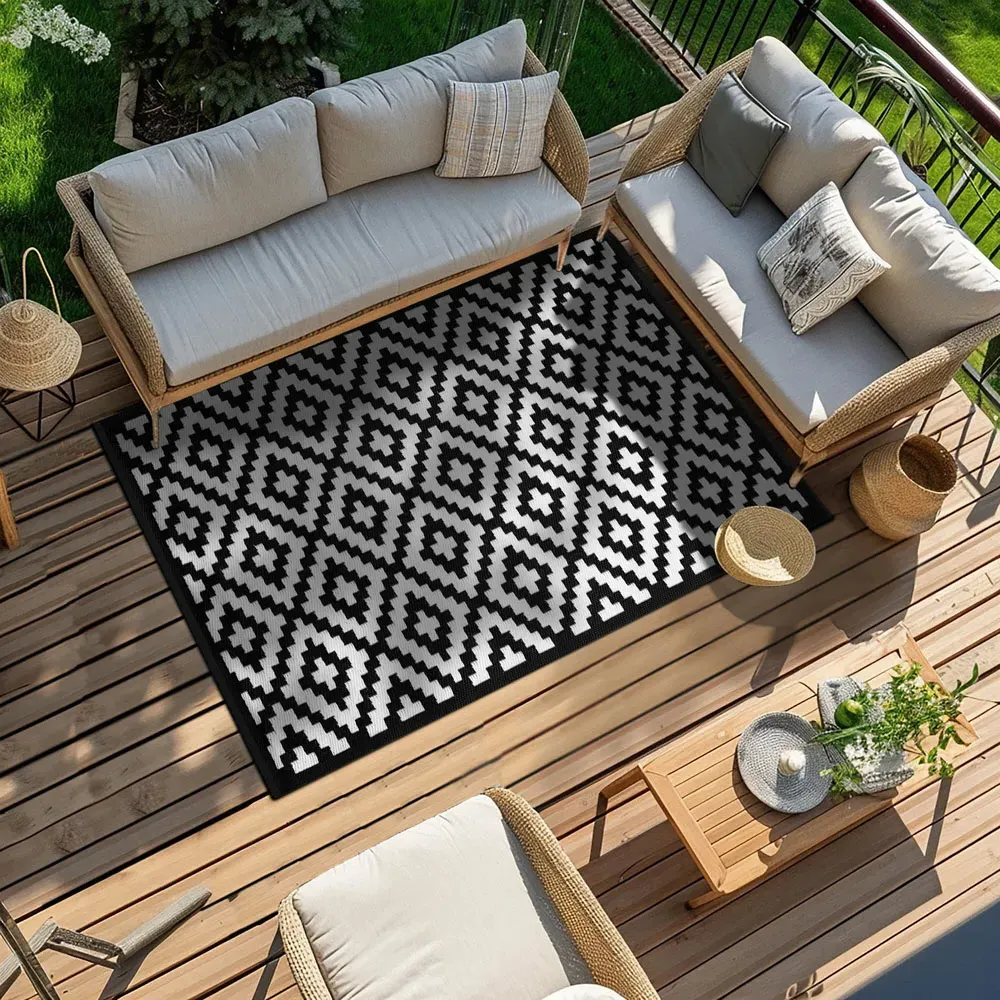 Nirvana Outdoor Rug - Black