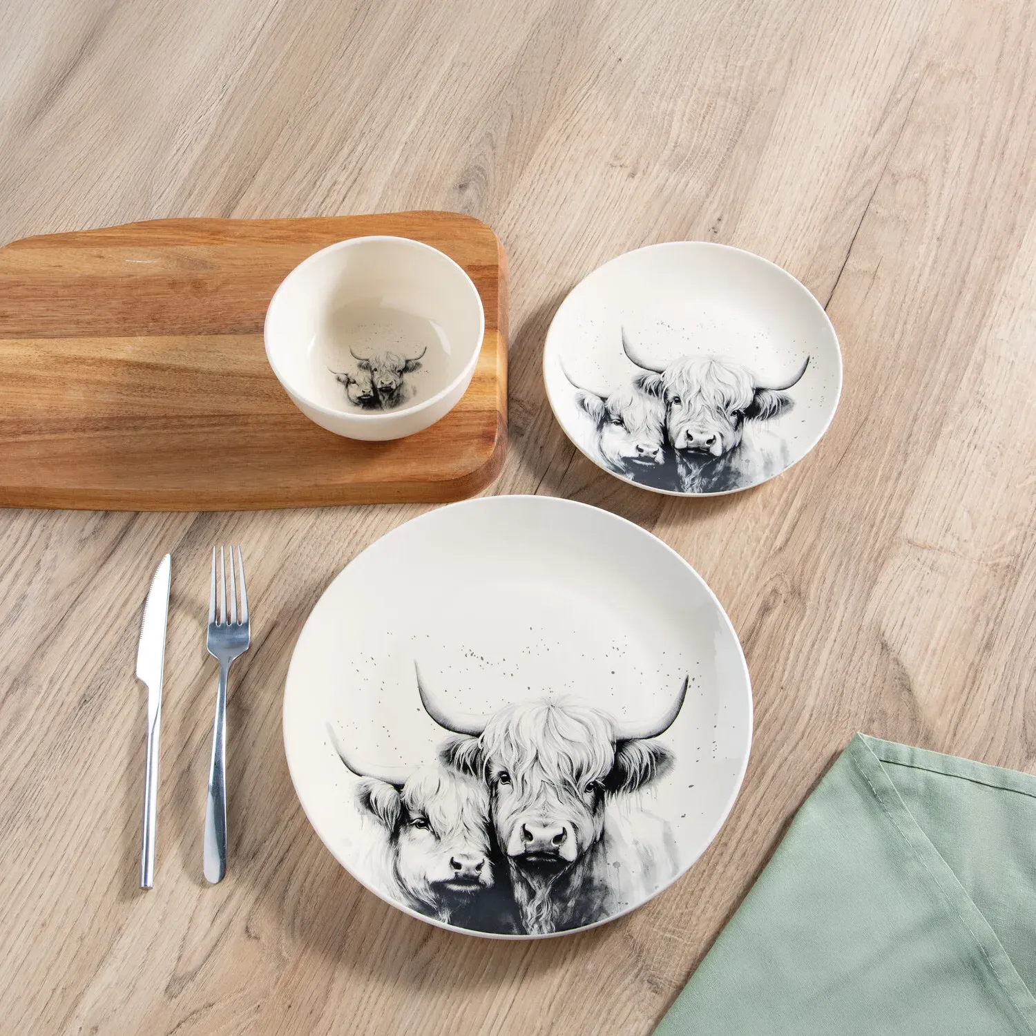 12 Piece Highland Cow Dinner Set - Cream