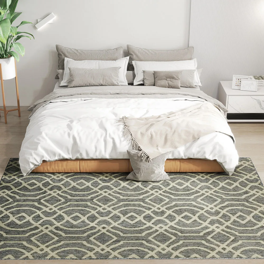 Geometric Pattern Rug 230 x 160cm - Grey, Polypropylene