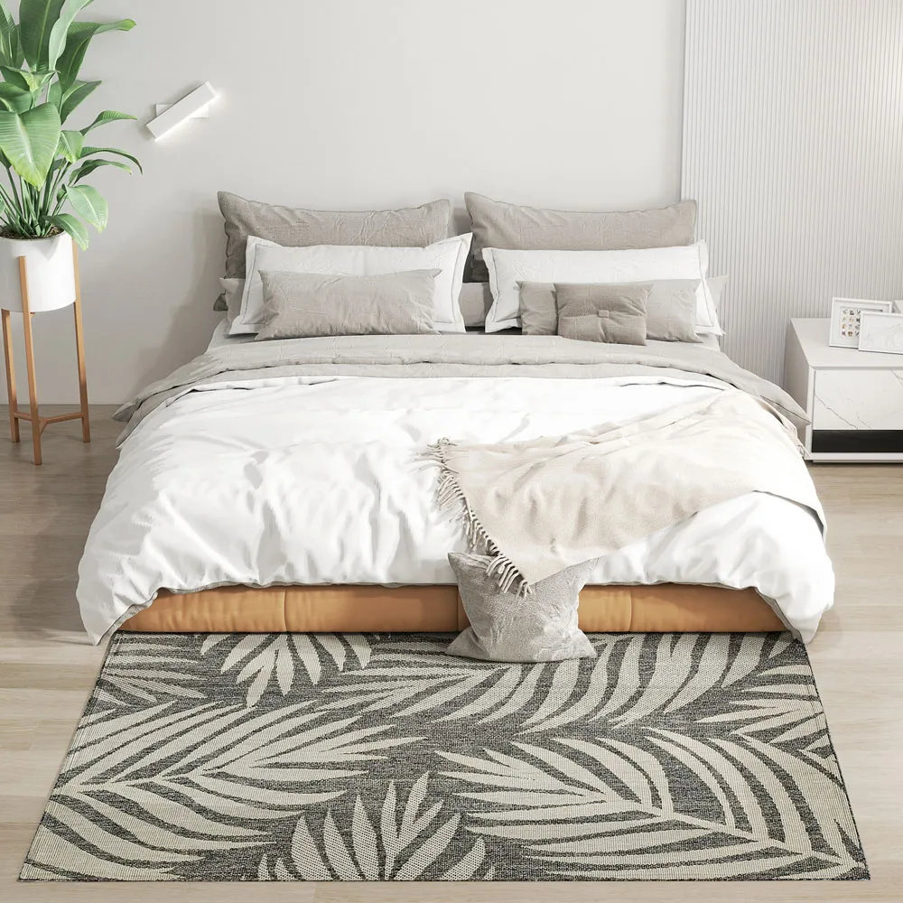 Leaf Pattern Rug 170 x 120cm - Grey, Polypropylene