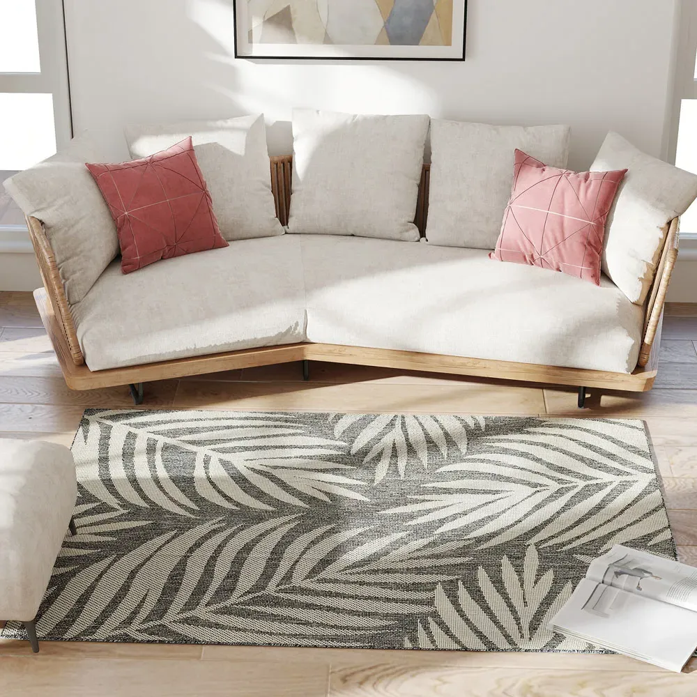 Leaf Pattern Rug 170 x 120cm - Grey, Polypropylene