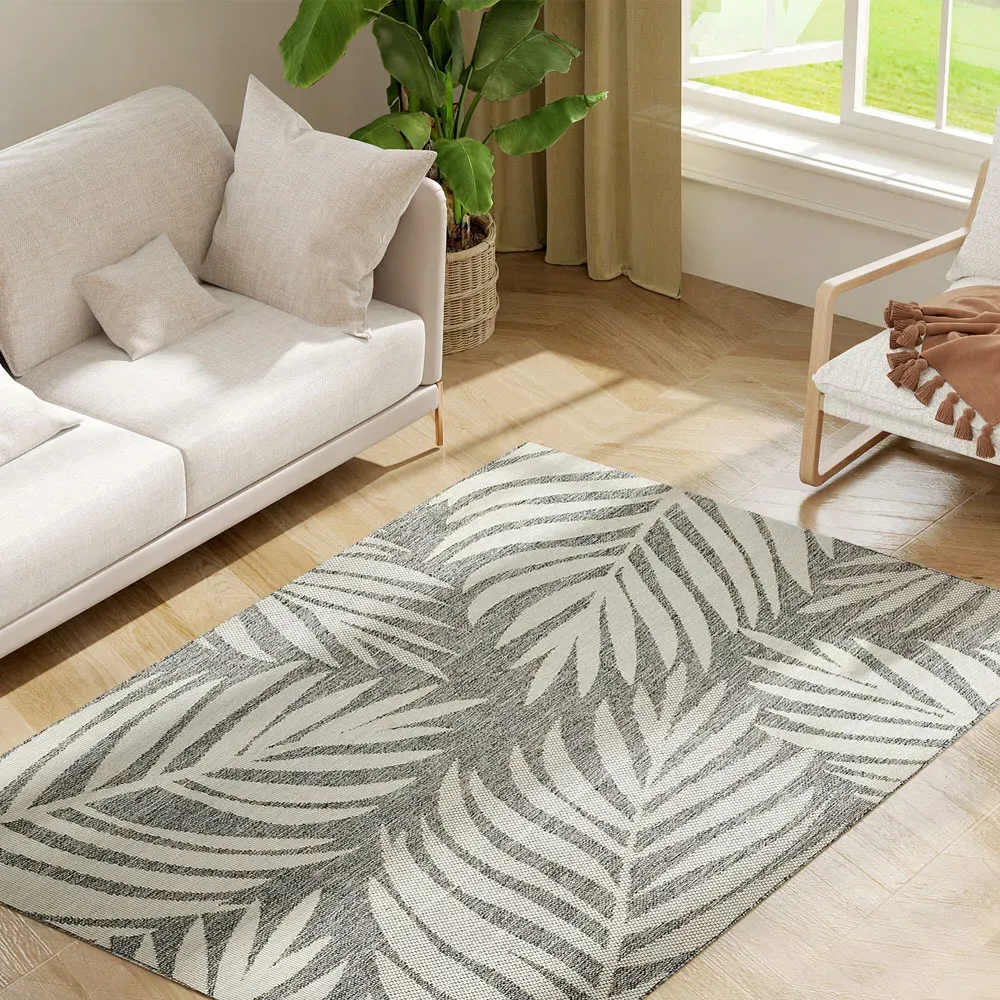 Leaf Pattern Rug 170 x 120cm - Grey, Polypropylene