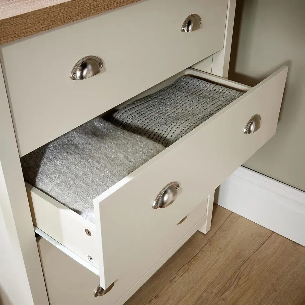 Avon 4 Drawer Chest of Drawers - White, Oak