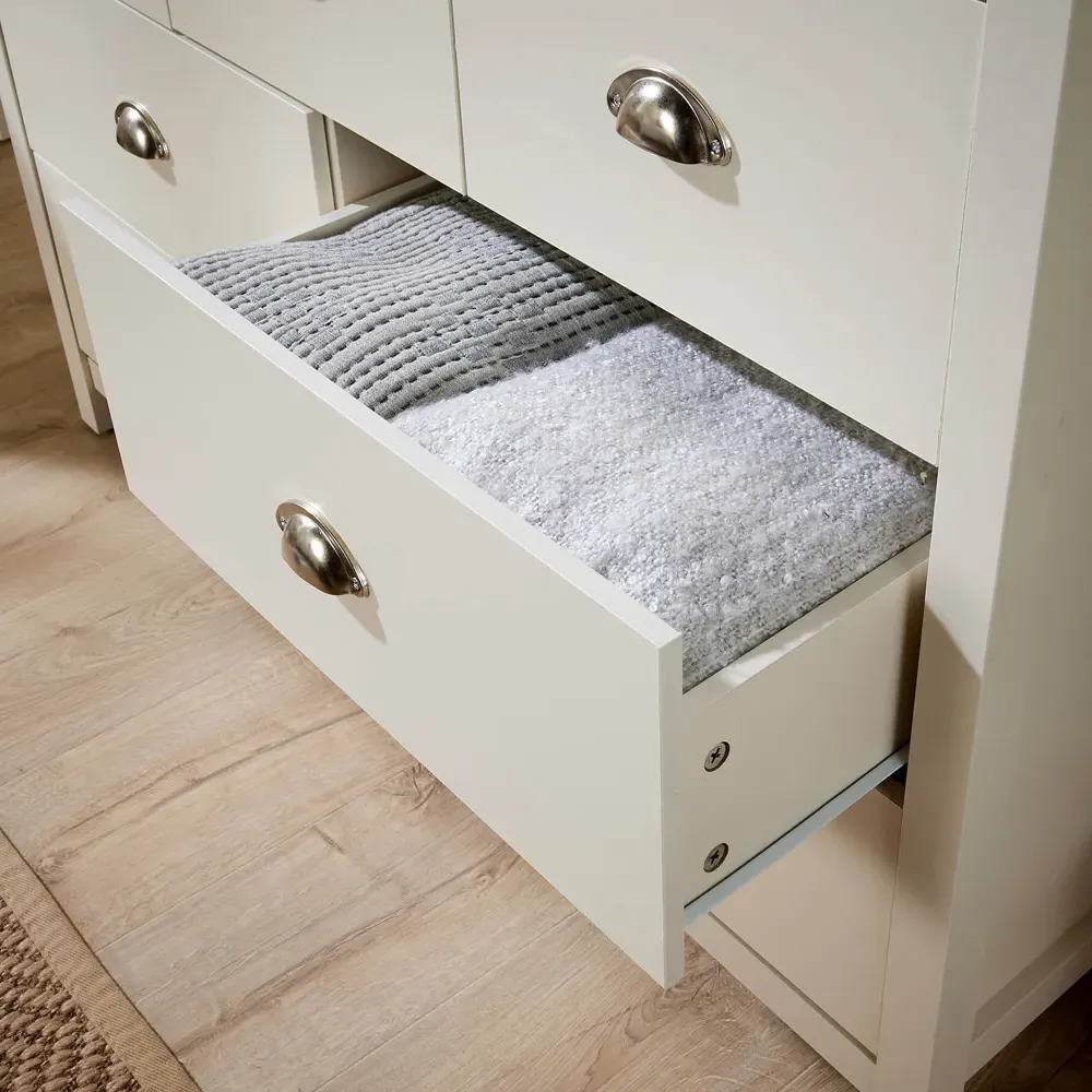 Avon 7 Drawer Chest of Drawers - Off White, Oak