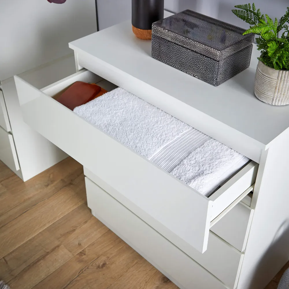 Lugano 4 Drawer Chest of Drawers - White