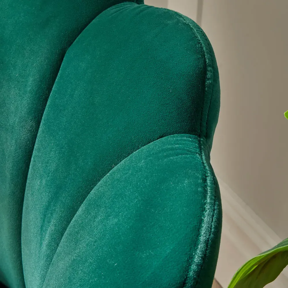 Scallop Chair with Gold Metal Legs - Emerald Green, Velvet