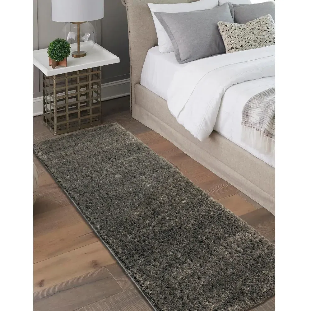 Charcoal Snug Plain Shaggy Rug - Grey, Polyester
