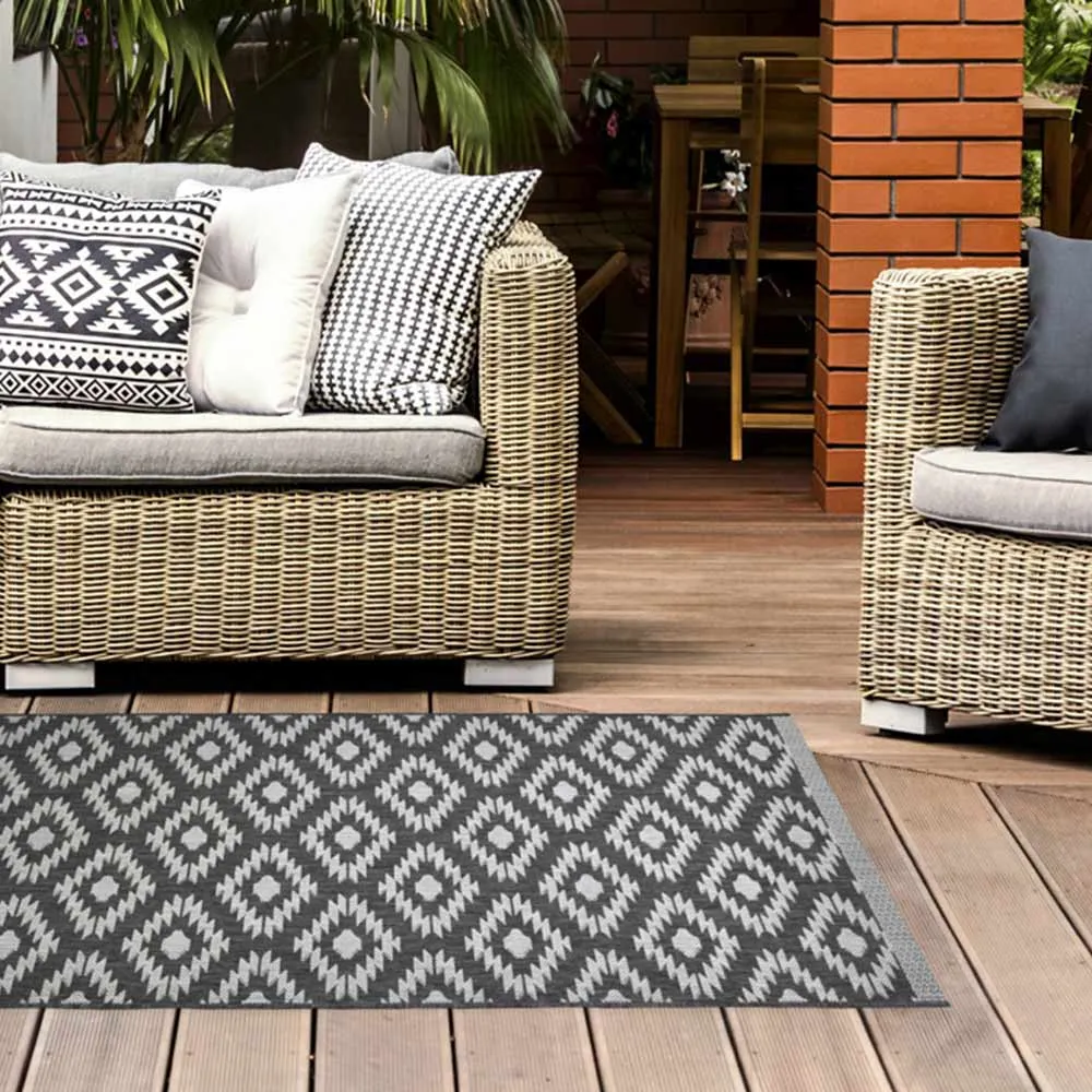 County Genesis Rug - Silver