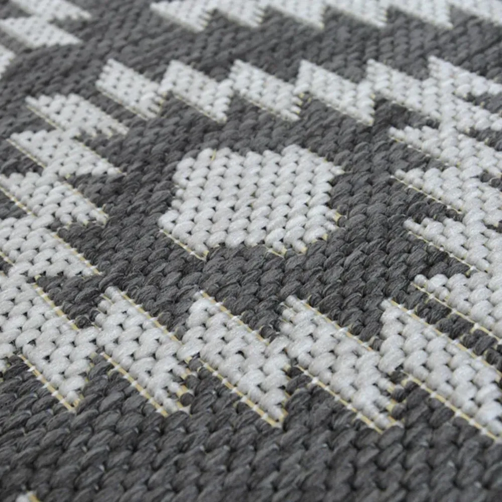 County Genesis Rug - Silver