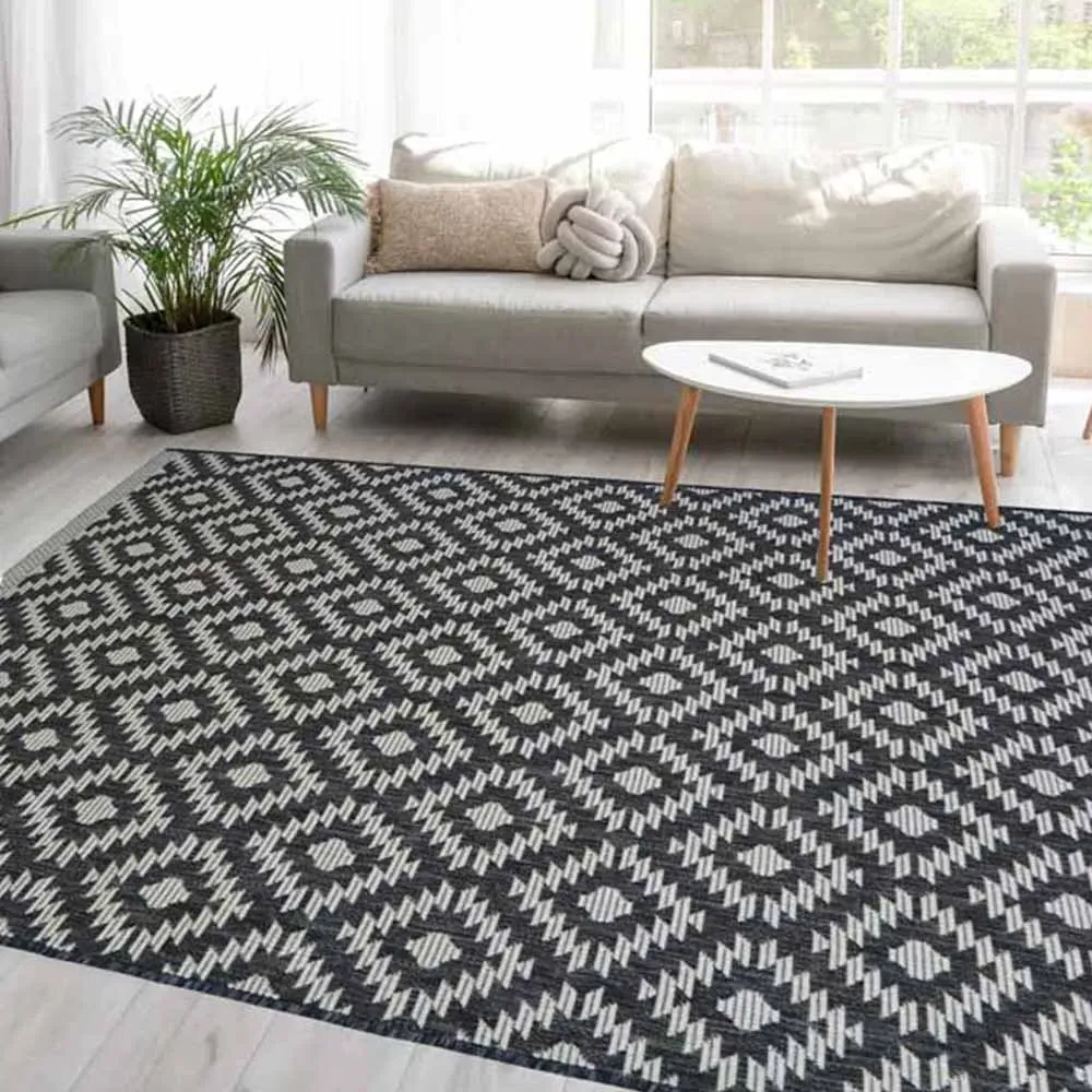 Genesis Black Rug - Black