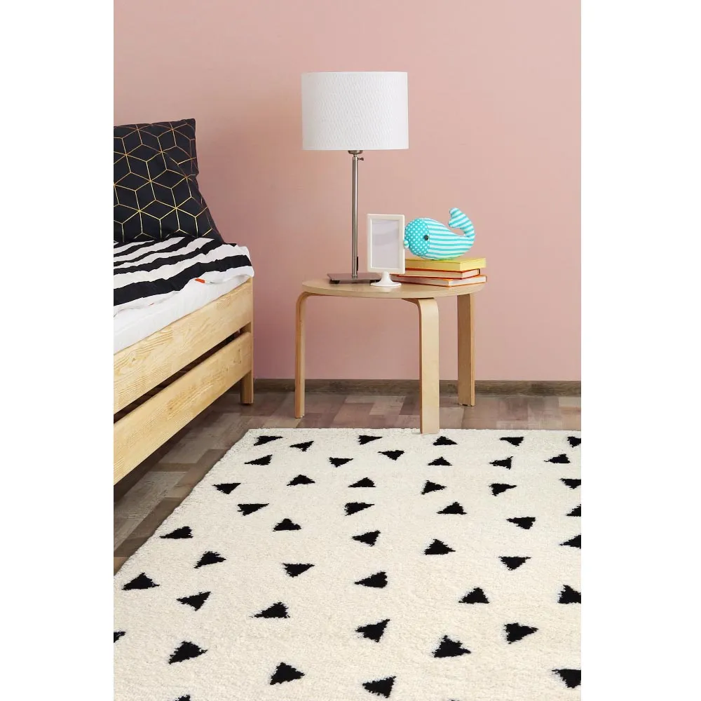 Snug Triangles Shaggy Rug - Multi, Polyester