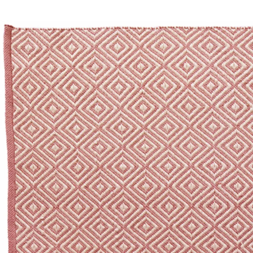 Coral Pink Woven Diamond Rug - Pink