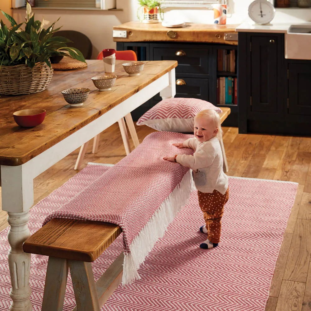 Woven Herringbone Rug - Coral Pink