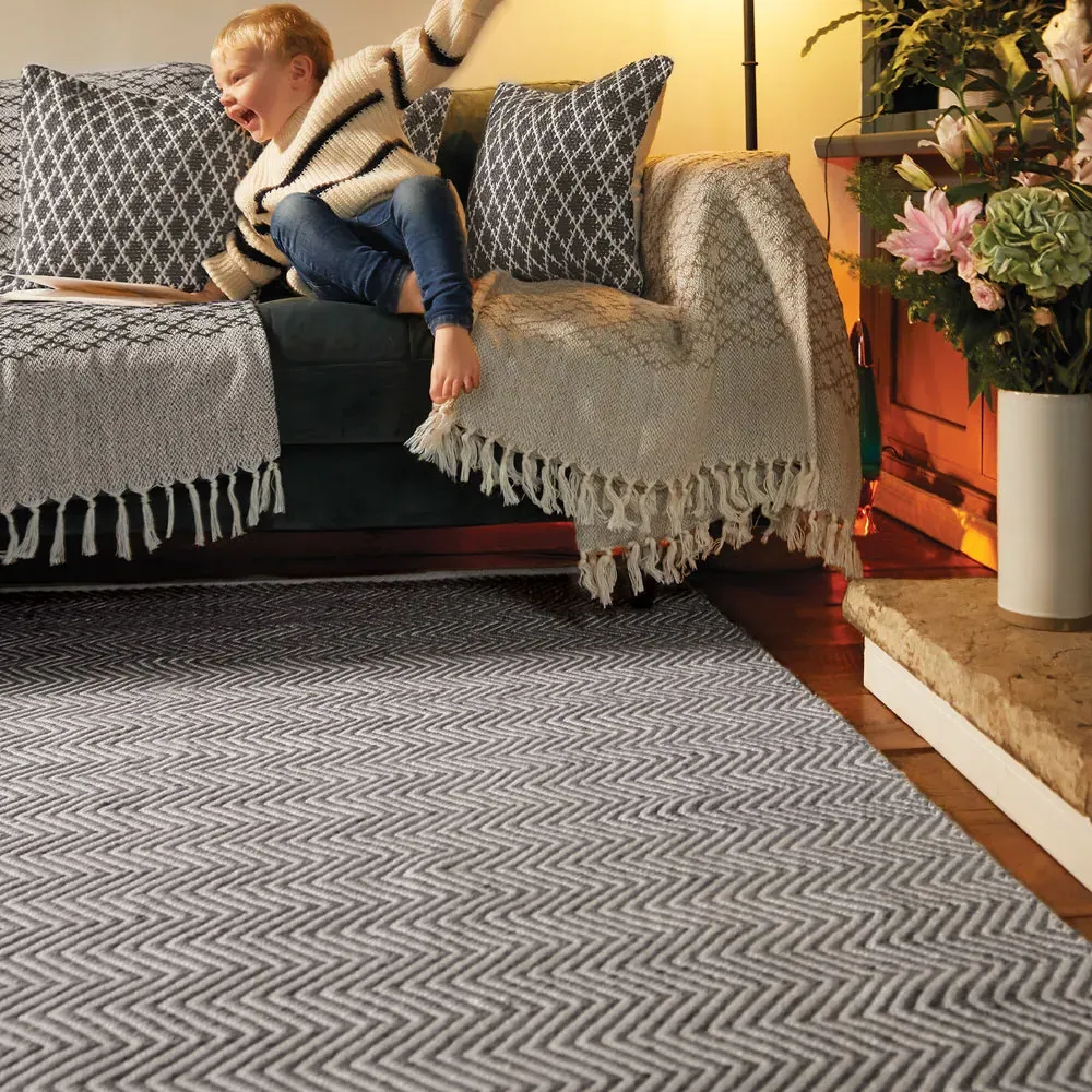 Woven Herringbone Rug - Warm Grey