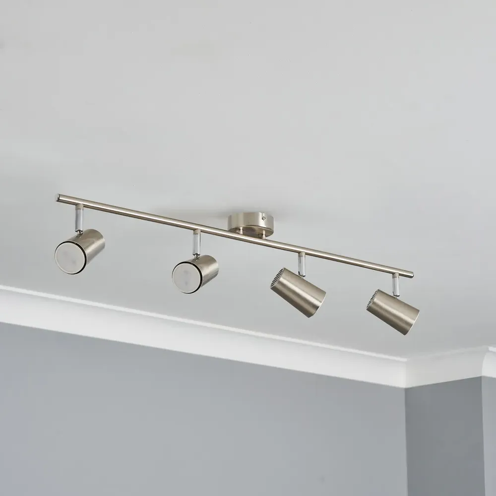 Aurora 4 Spot Light Bar - Silver