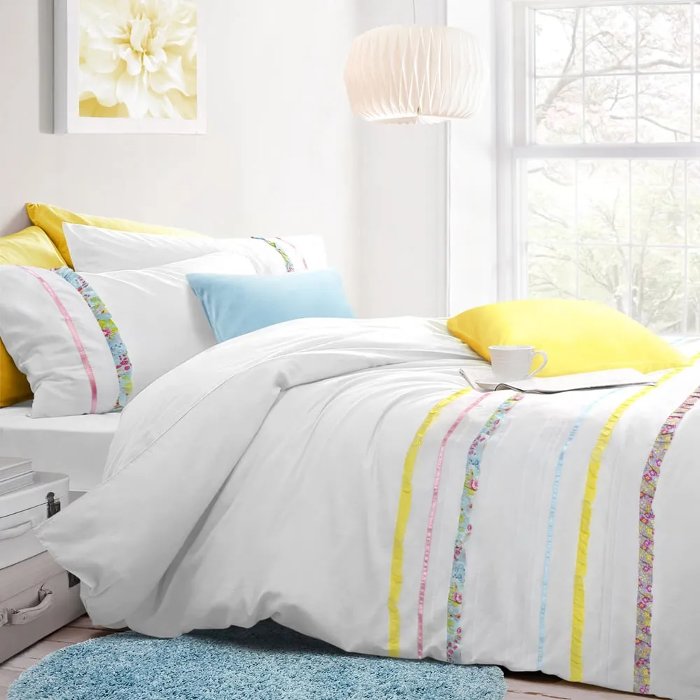 Floral King Size Ruffles Duvet Set - White