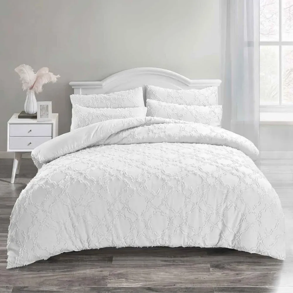 Ophelia King Size Tufted Duvet Set - White