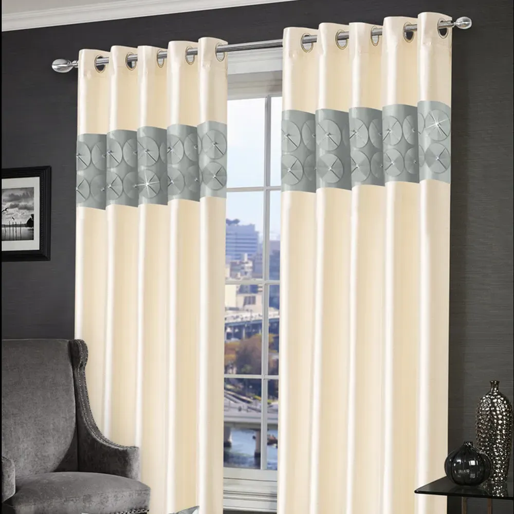 Vogue Diamante Eyelet Curtains - Silver