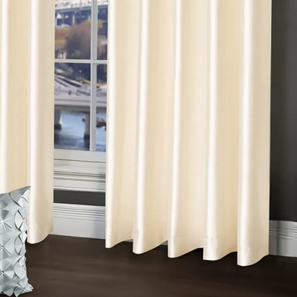 Vogue Diamante Eyelet Curtains - Silver