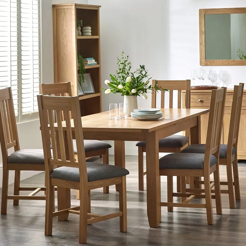 Mallory 6-Seater Extendable Dining Table - Oak