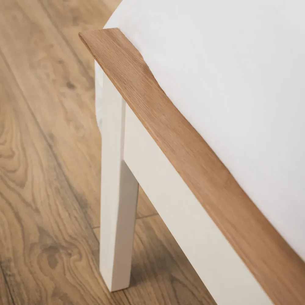 Salerno King Size Two Tone Shaker Bed - Oak