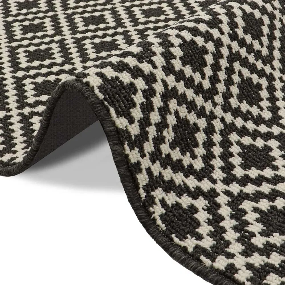 Everley Monochrome Indoor Washable Rug - 80 x 120cm