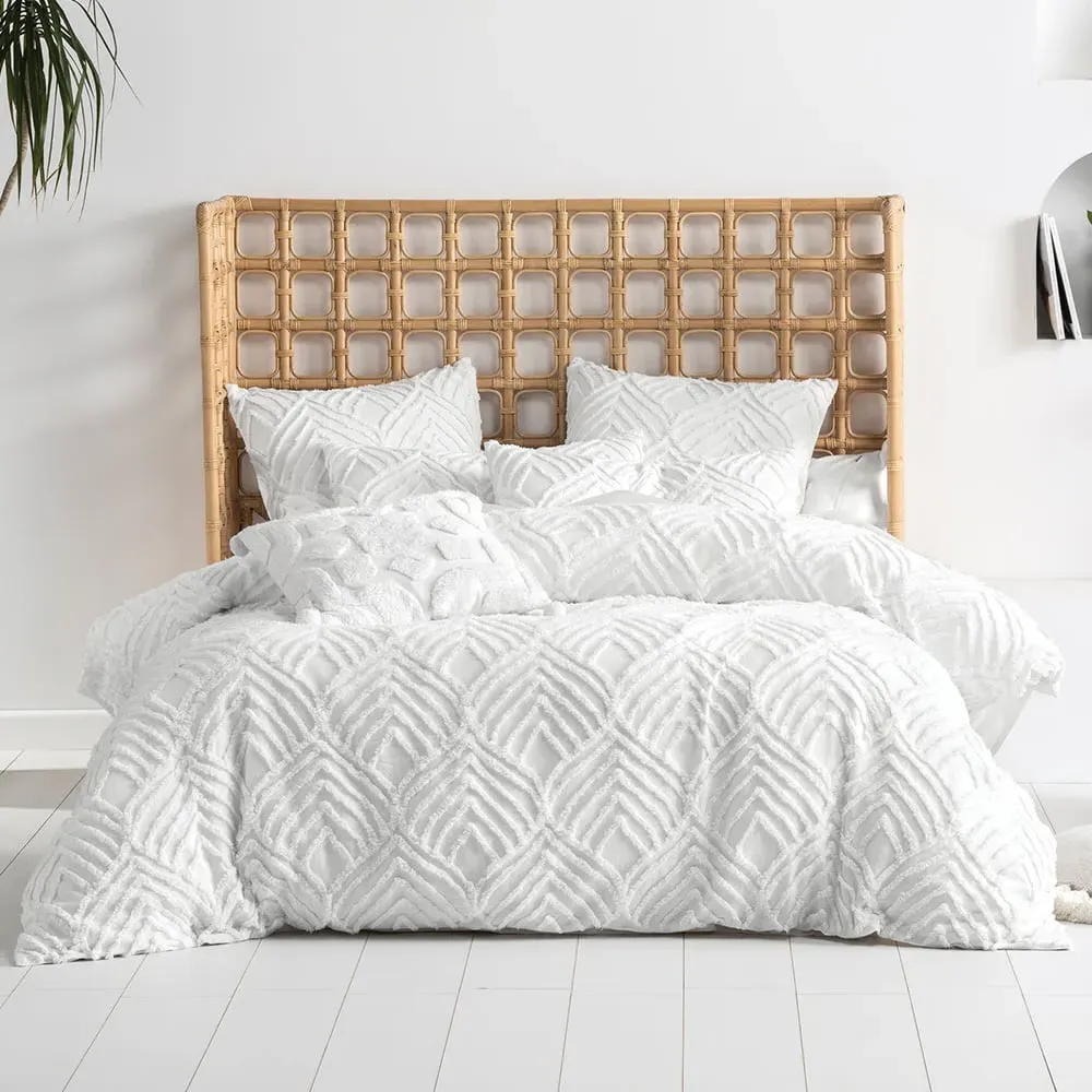 Palm Springs Super King Ogee Tufted Duvet Cover Set - White, Cotton