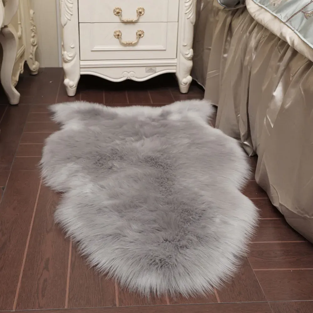 Irregular Shaped Shaggy Area Rug - Grey