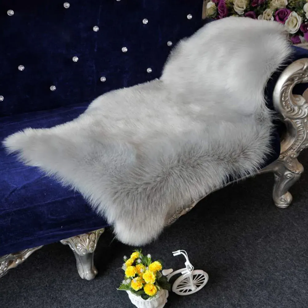 Irregular Shaped Shaggy Area Rug - Grey