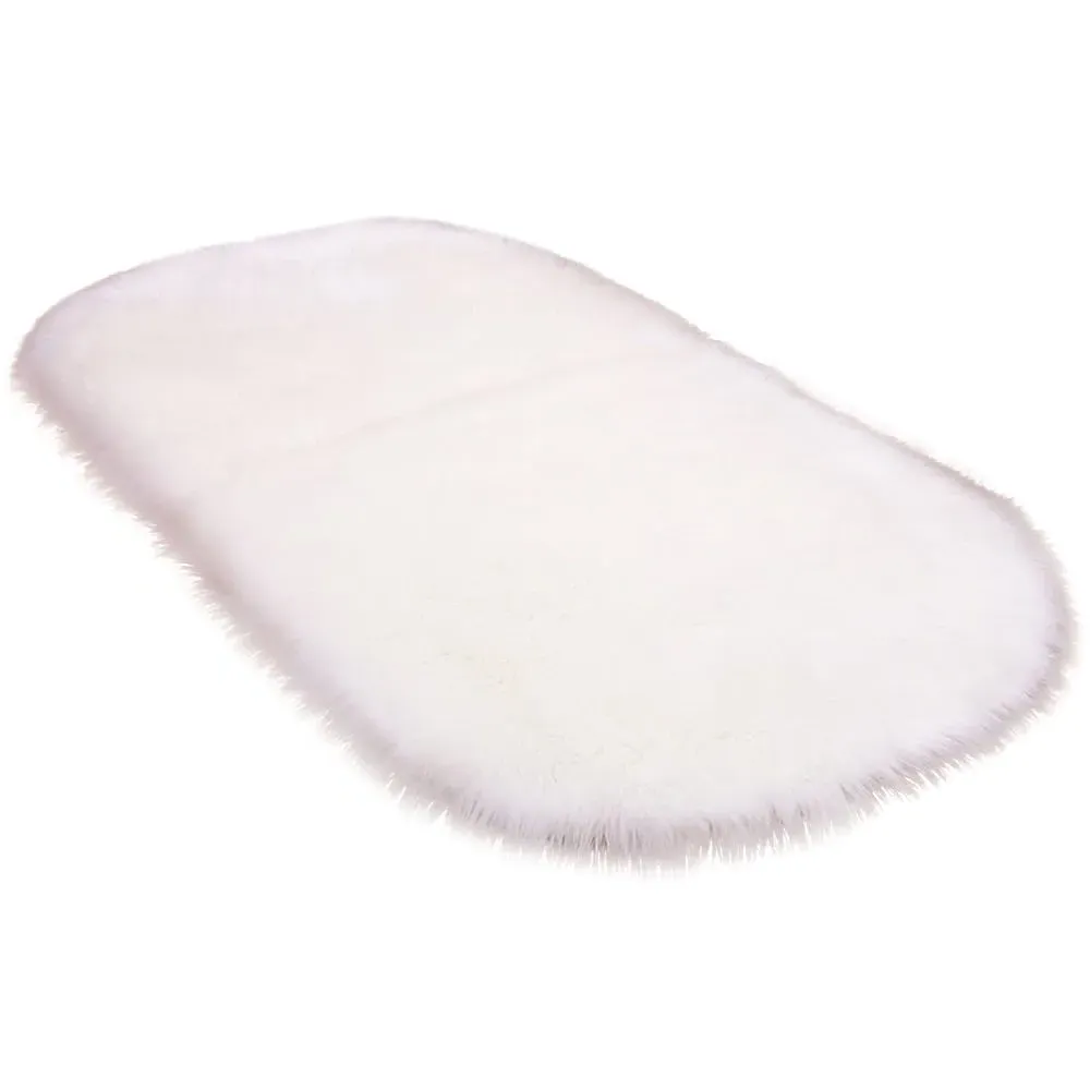 Oval Super Soft Shaggy Rug - White, Faux Sheepskin image