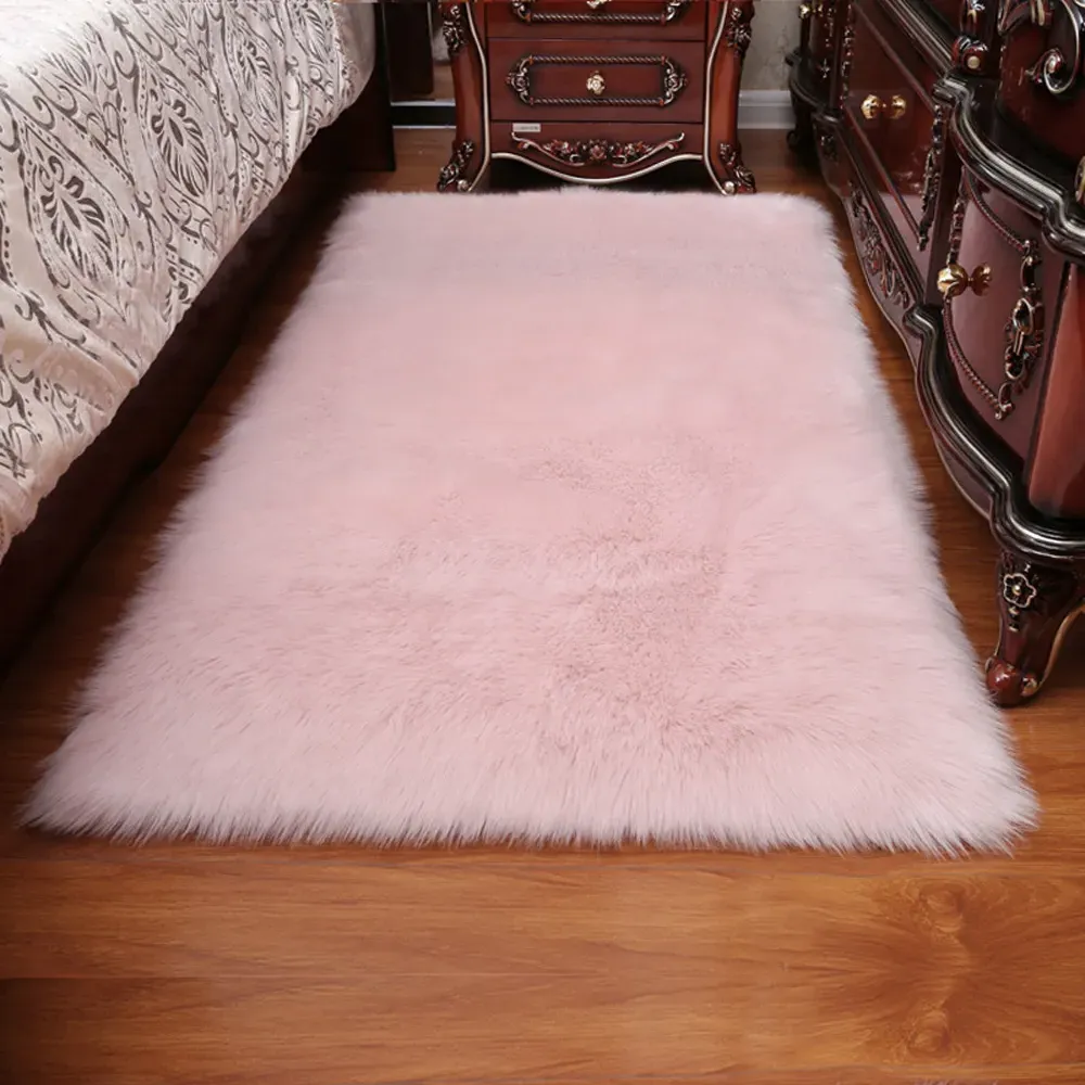 Rectangular Shaggy Rug - Pink