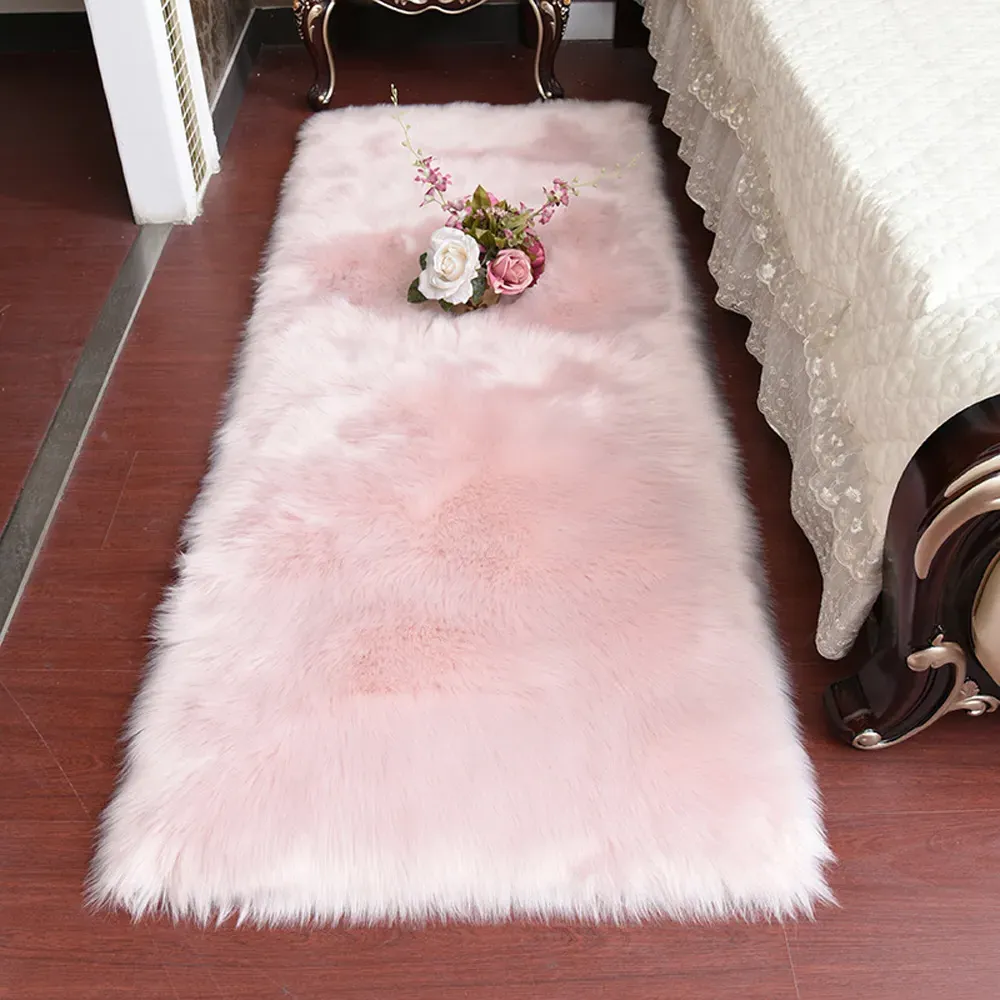 Rectangular Shaggy Rug - Pink