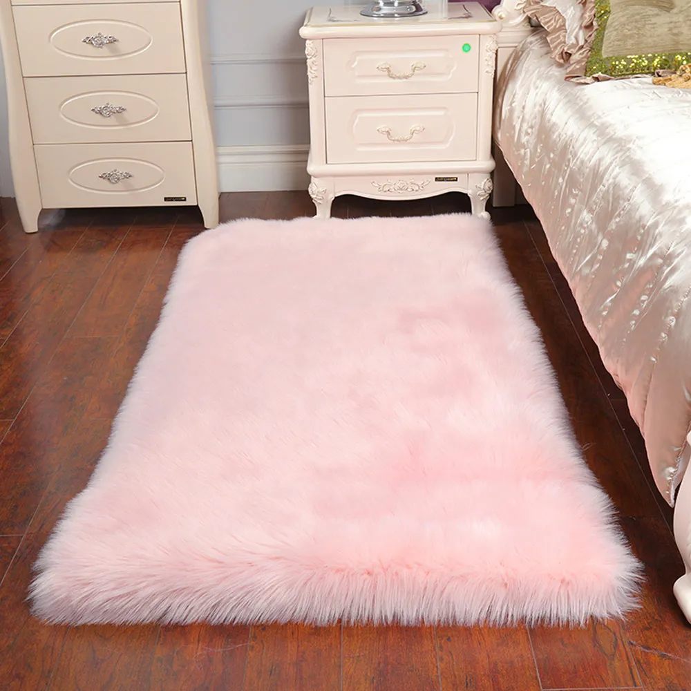 Rectangular Shaggy Rug - Pink