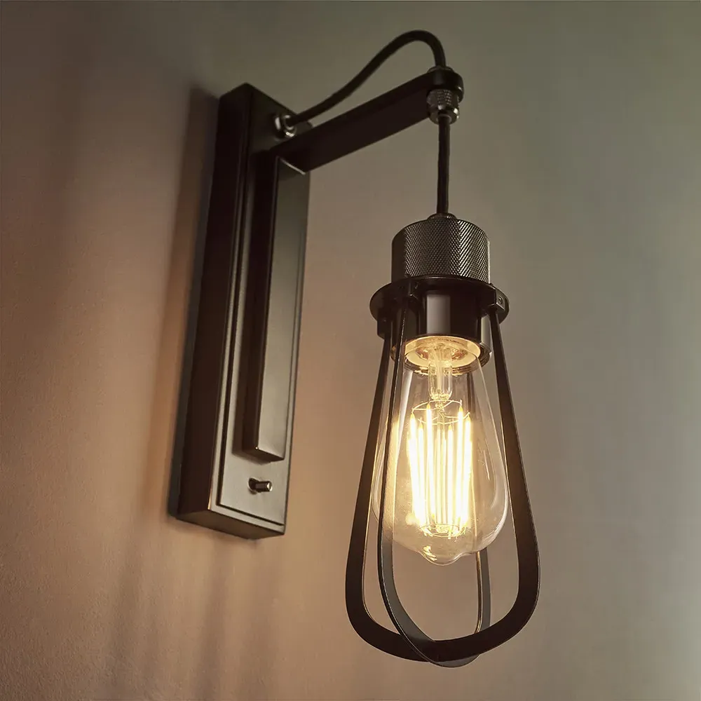 Alessandria Wall Lamp - Black, Metal