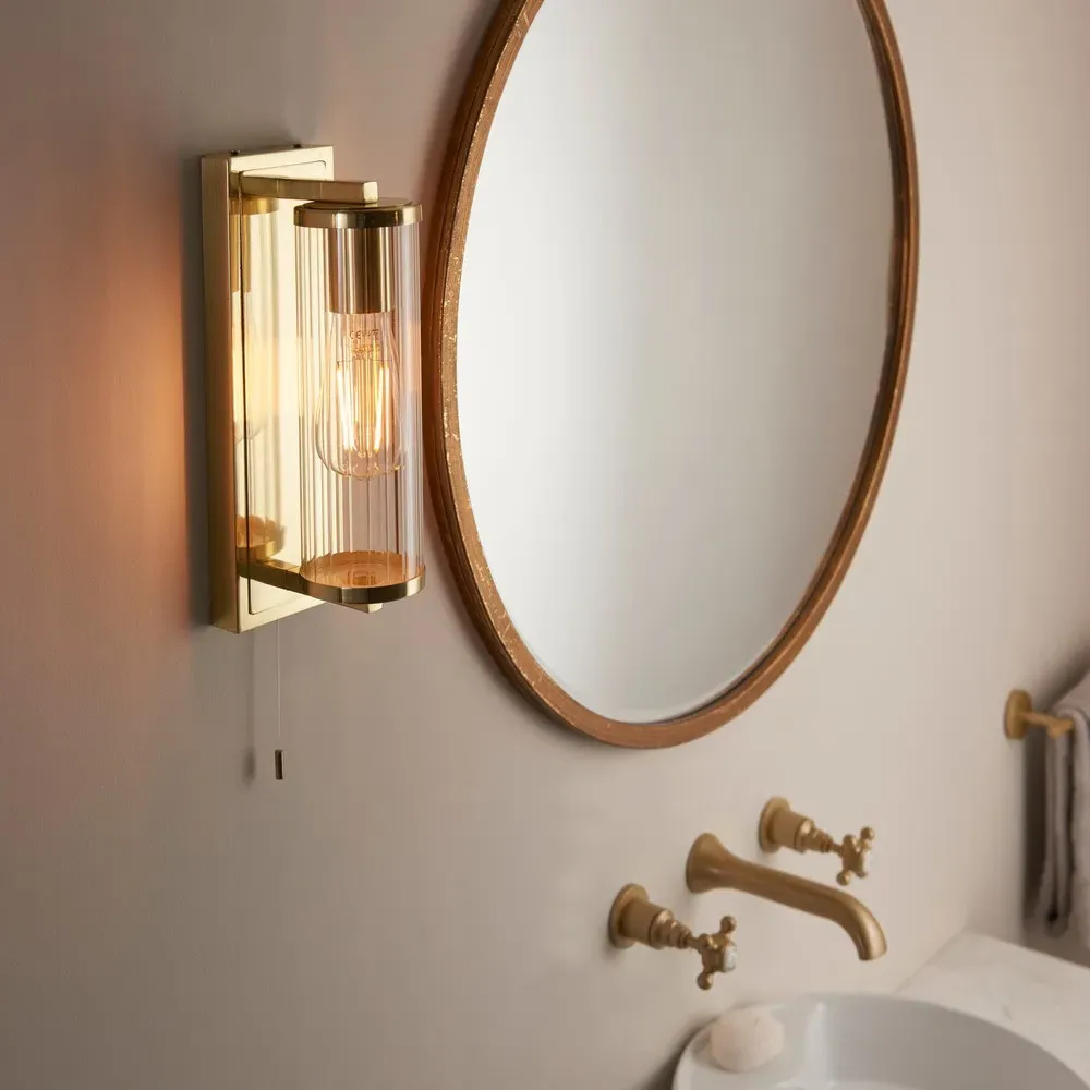 Como Wall Lamp - Satin Brass, Ribbed Glass