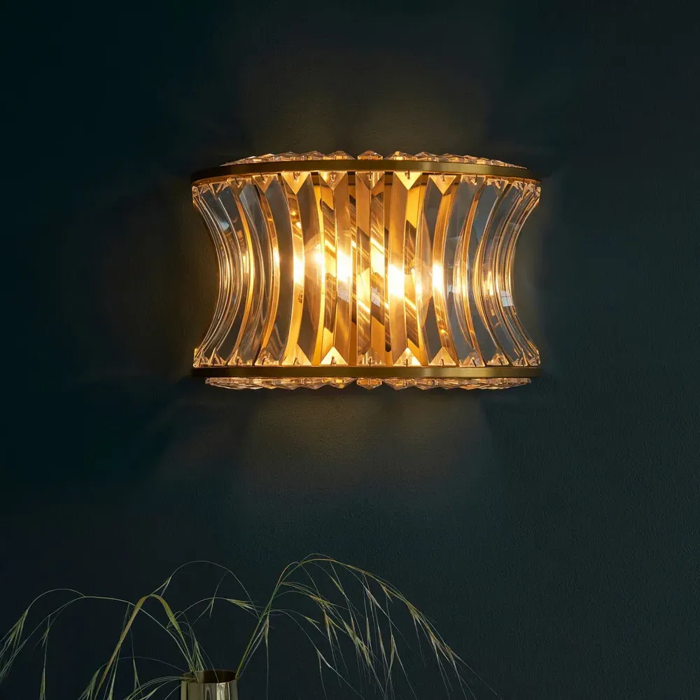 Vittoria Wall Lamp - Warm Brass, Crystal Glass