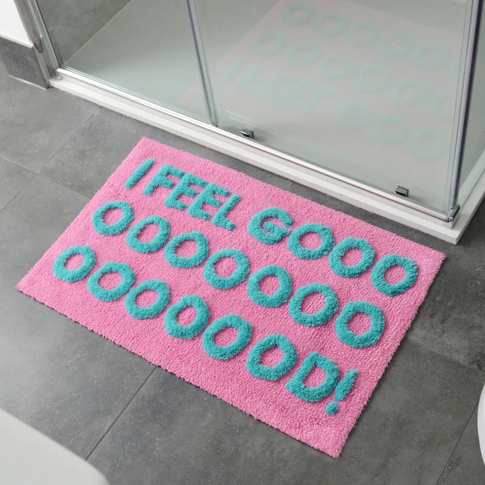 I Feel Good Slogan Non Slip Bath Mat - Pink