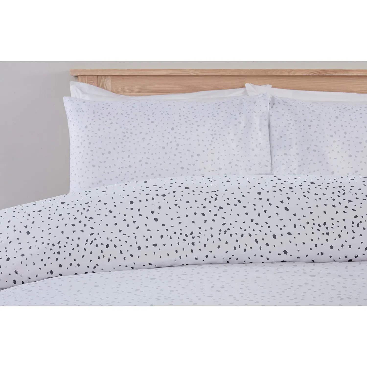 Dotty Double Duvet Set - White, Polyester