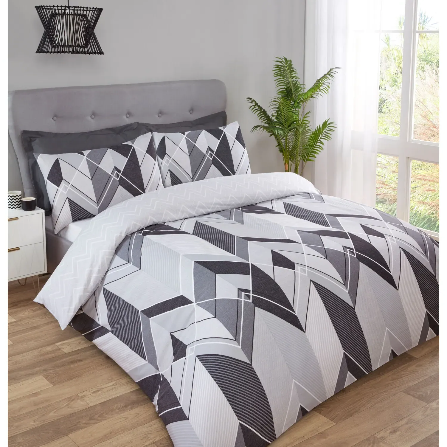 Home Chevron King Size Duvet Set - Monochrome