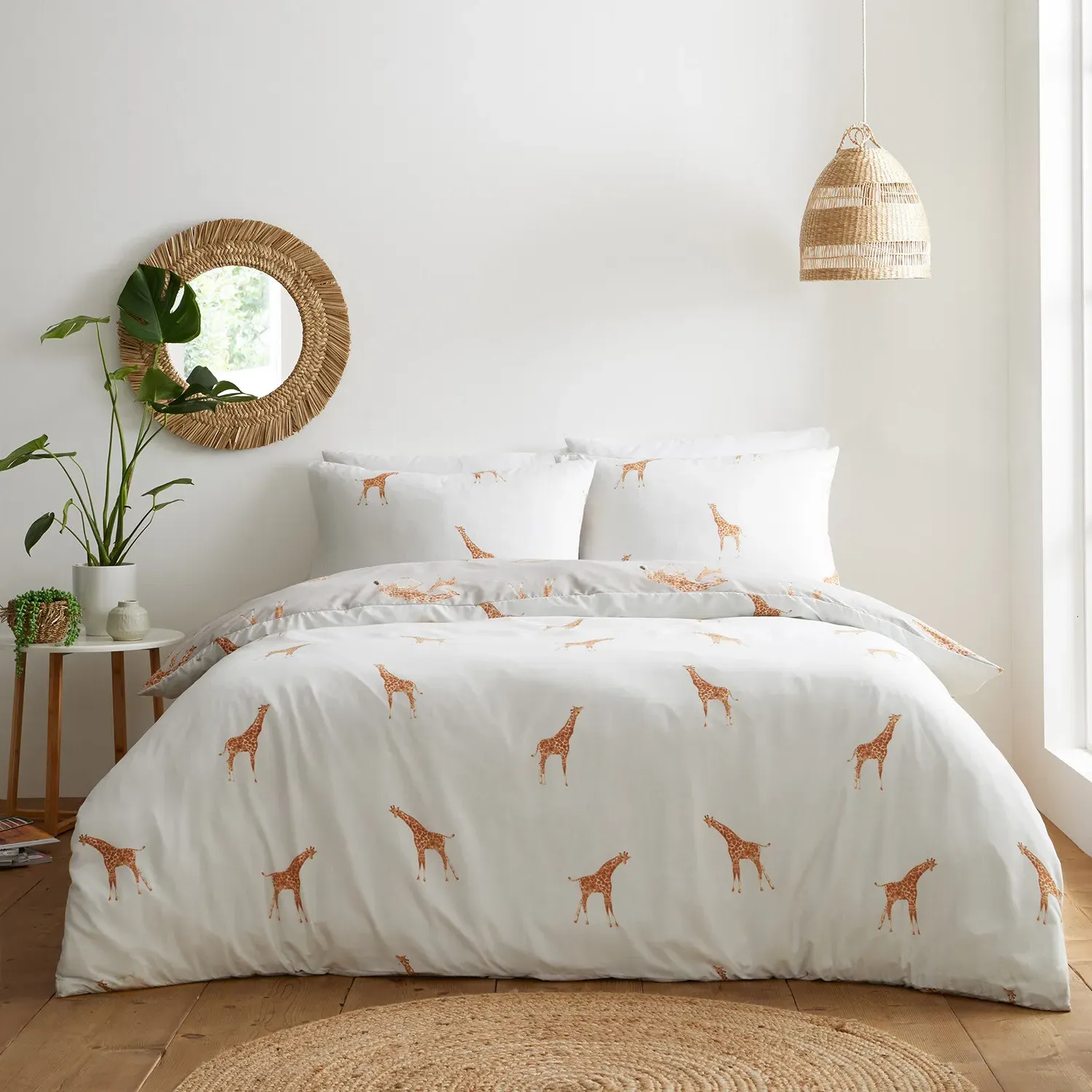 Home Giraffe Double Duvet Cover and Pillowcase Set - Natural
