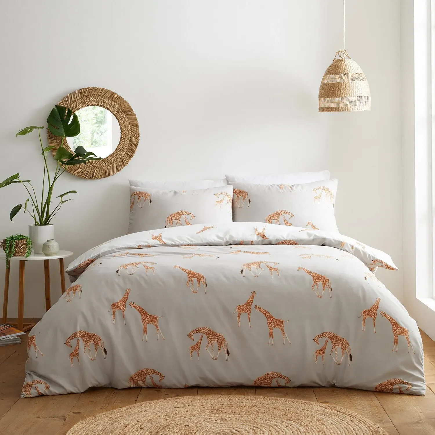 Home Giraffe Double Duvet Cover and Pillowcase Set - Natural