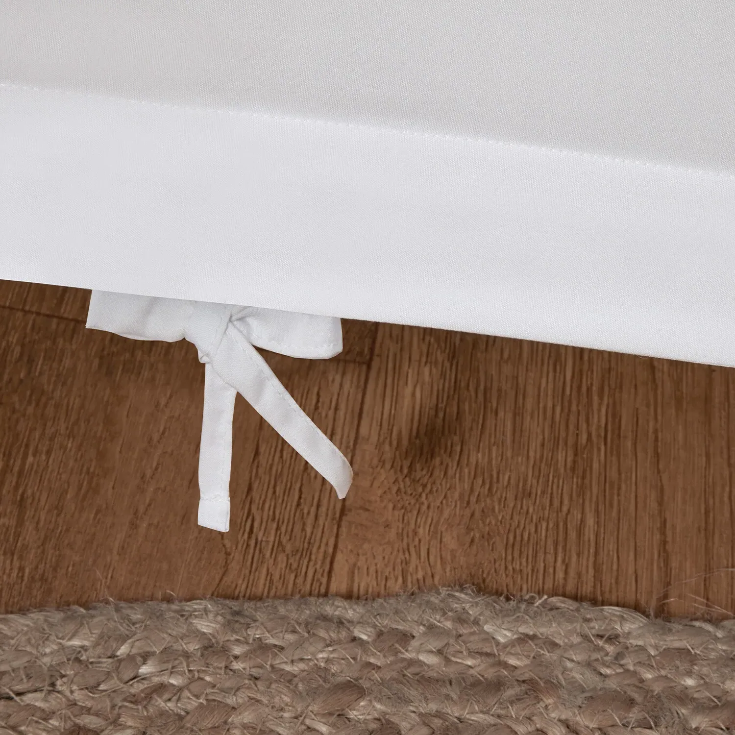 Home Moda Single Duvet Cover Set with Ties - White