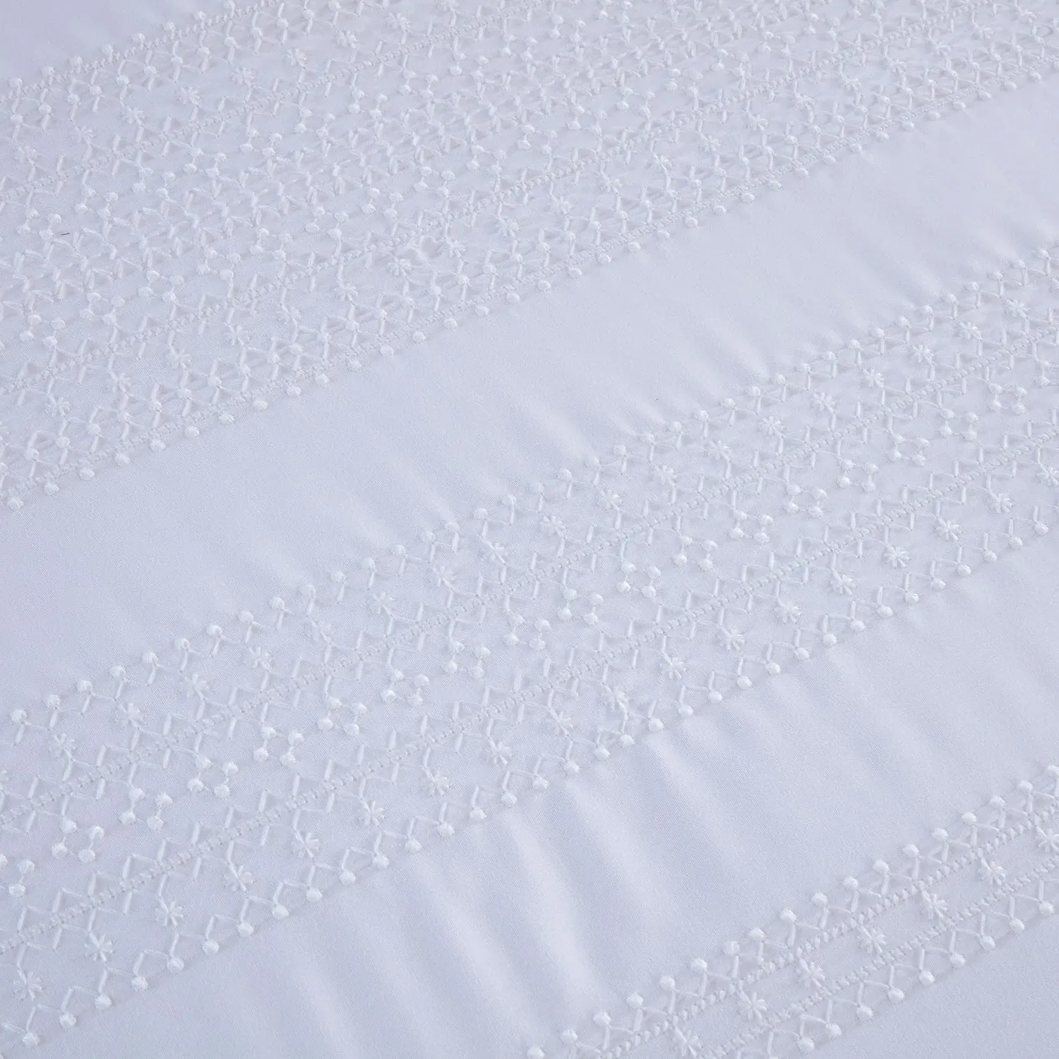 Ariah Embroidered Double Duvet Set - White