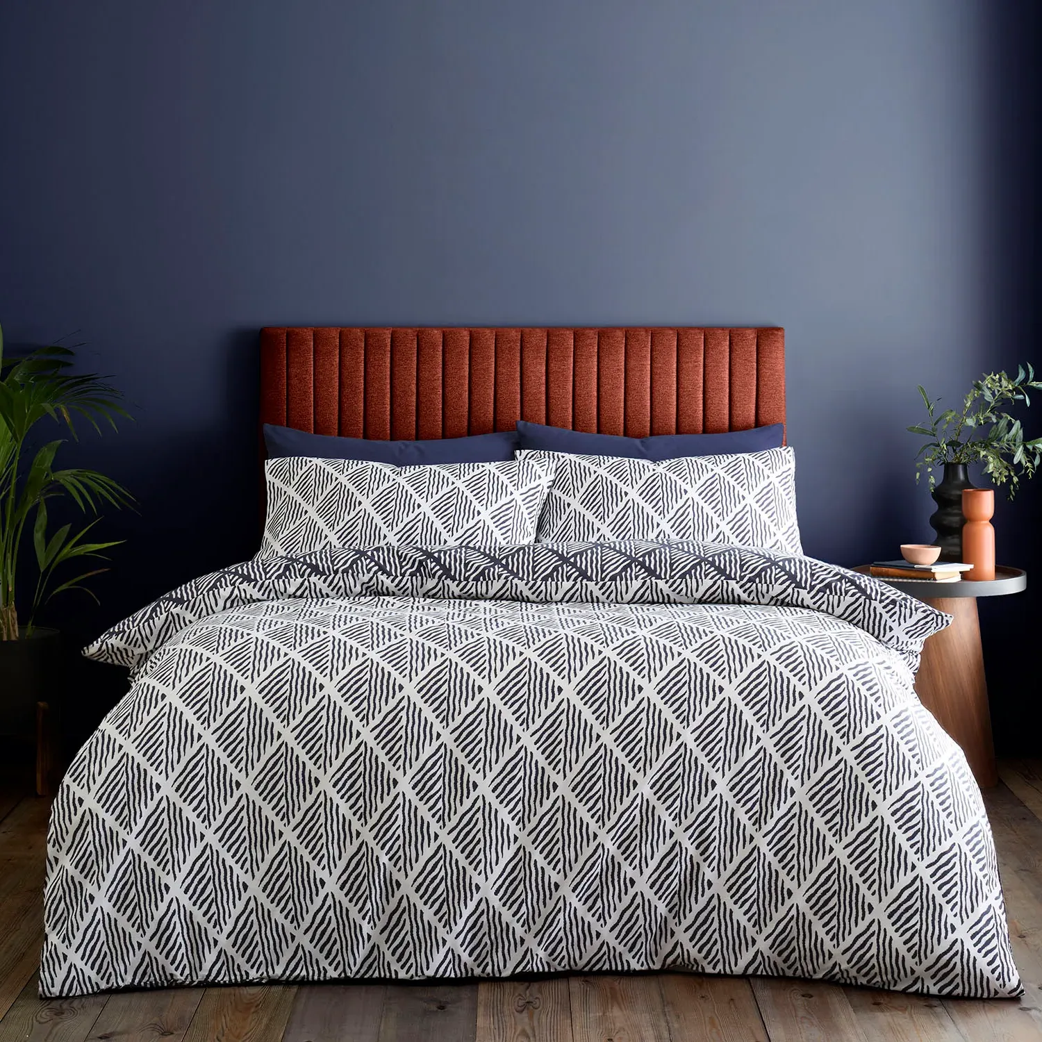 Artemis King Size Duvet Set - Navy