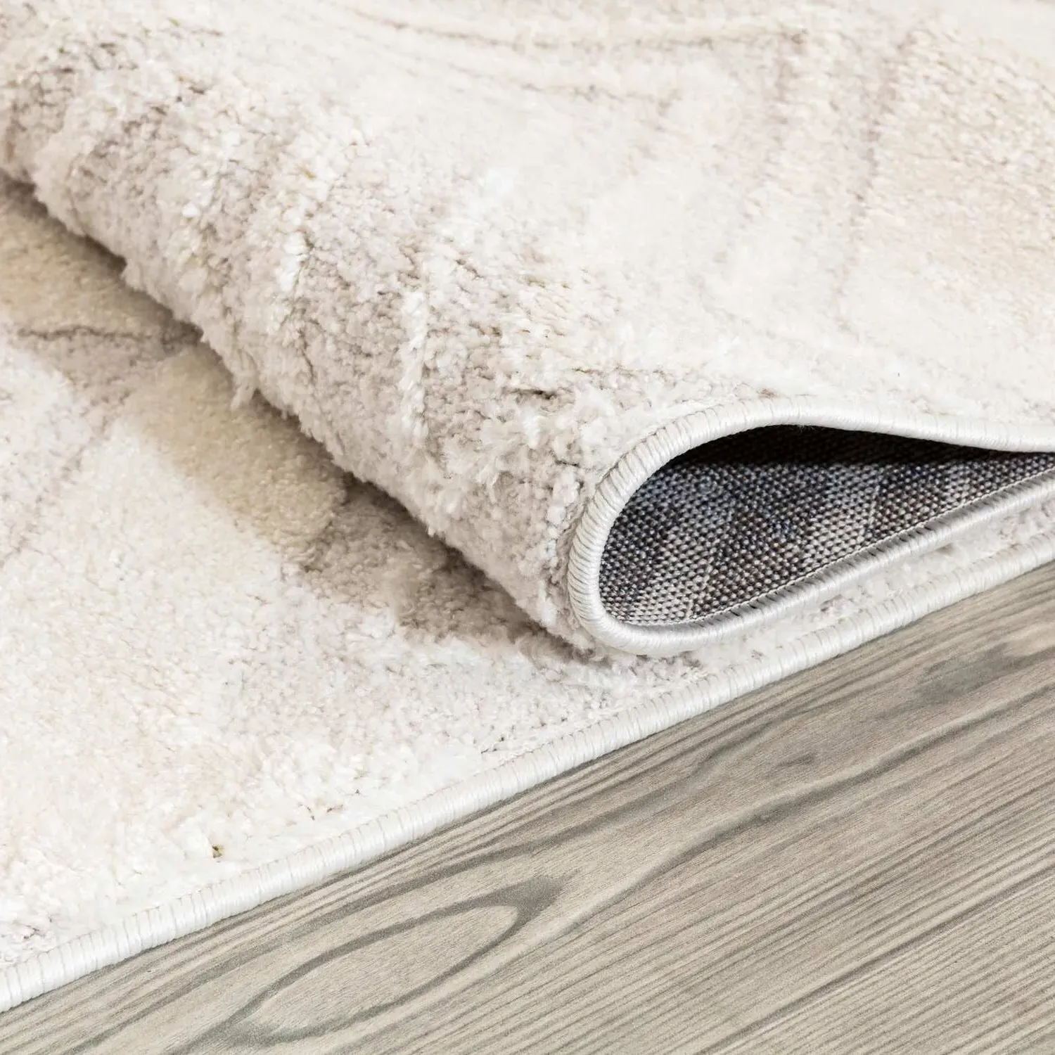 Ashton 160cm Zigzag Rug - White