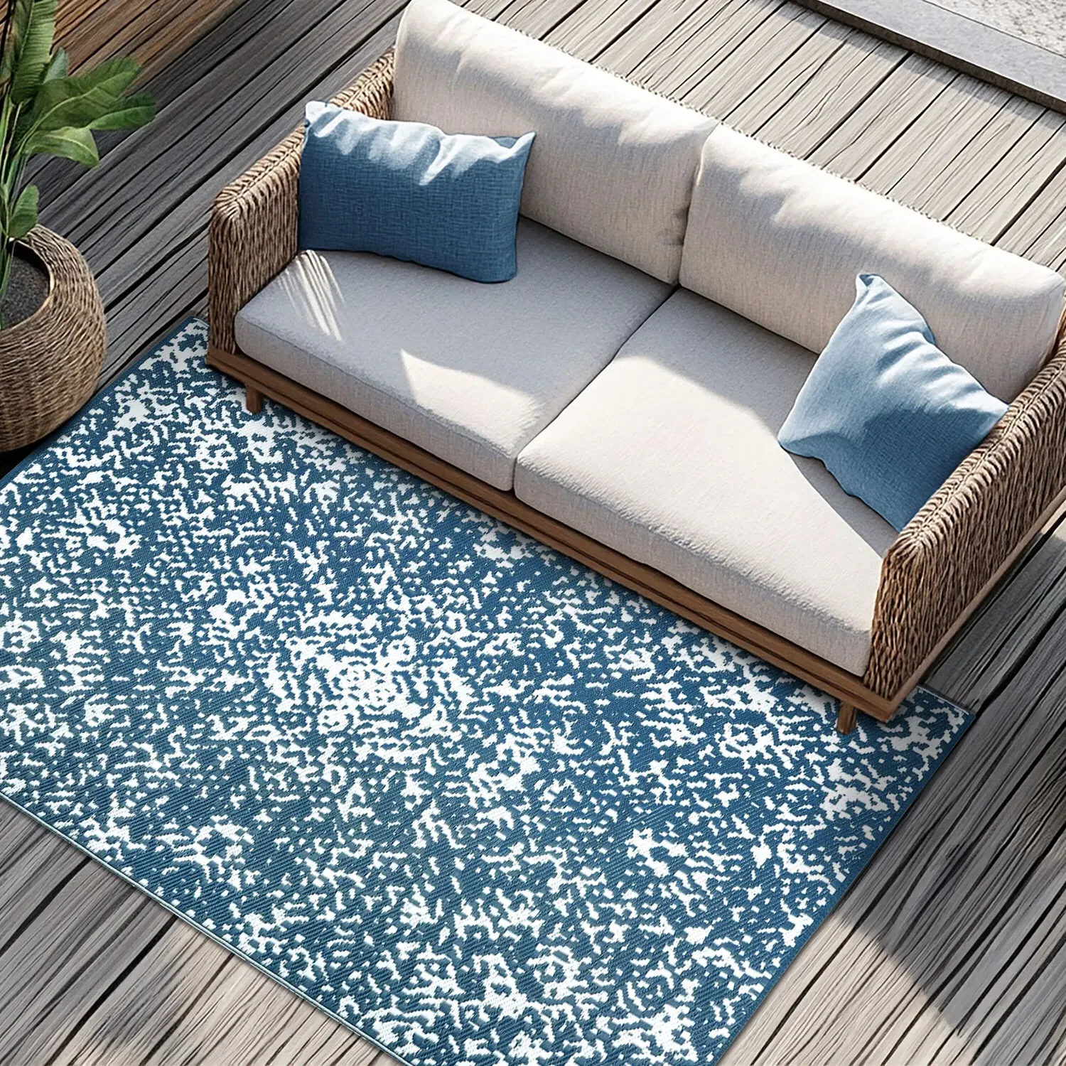 Athens Reversible Outdoor Rug - Ocean Blue